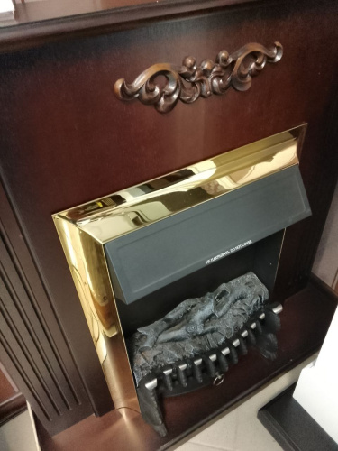 Комплект Портал Royal Flame Ламсден (Lumsden) STD махагон коричневый антик + Очаг Royal Flame Фобос (Fobos) FX M Черный (Black)
