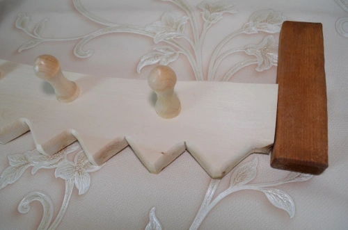 Вешалка ЙО Дружба